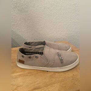 Women blowfish Malibu Casual Slip-On Loafers - Tan